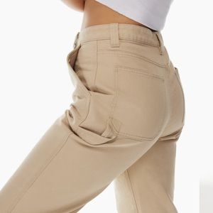 TNA Greenwich carpenter pant in olive beige from Aritzia